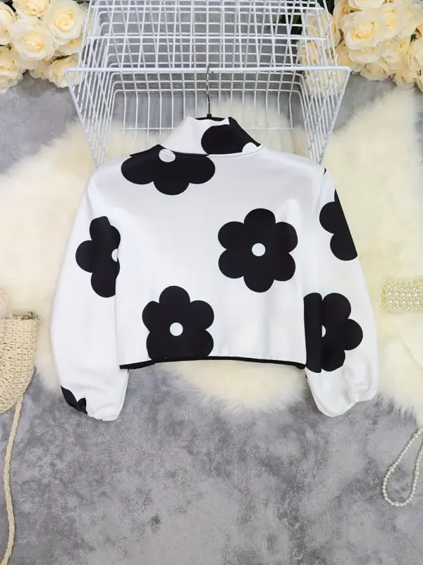 Black and White Color Block Plus Size Short Jacket For Women - Image 6