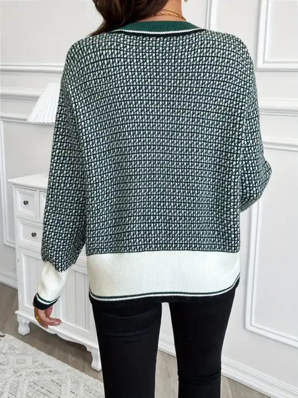 Women's Color Block Plaid V Neck Cardigan - Image 4